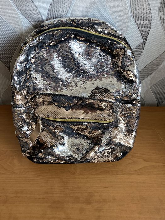 Продам рюкзак.