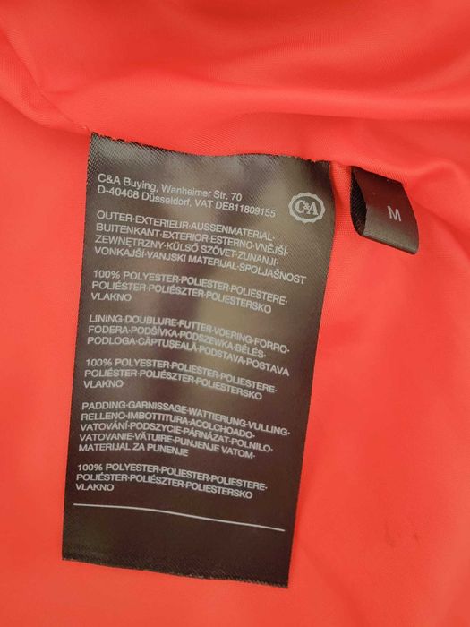 Casaco C&A tam. L em ótimo estado