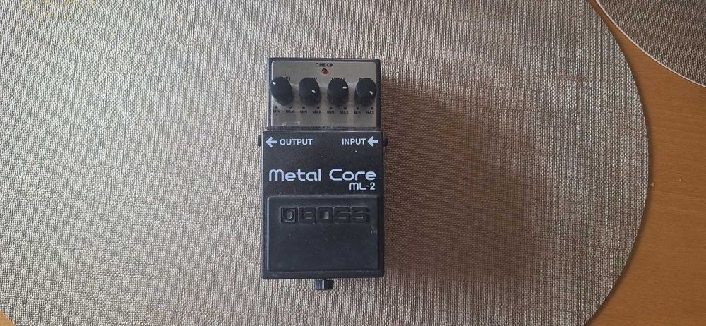 efekt do gitary Boss Metal Core ML-2