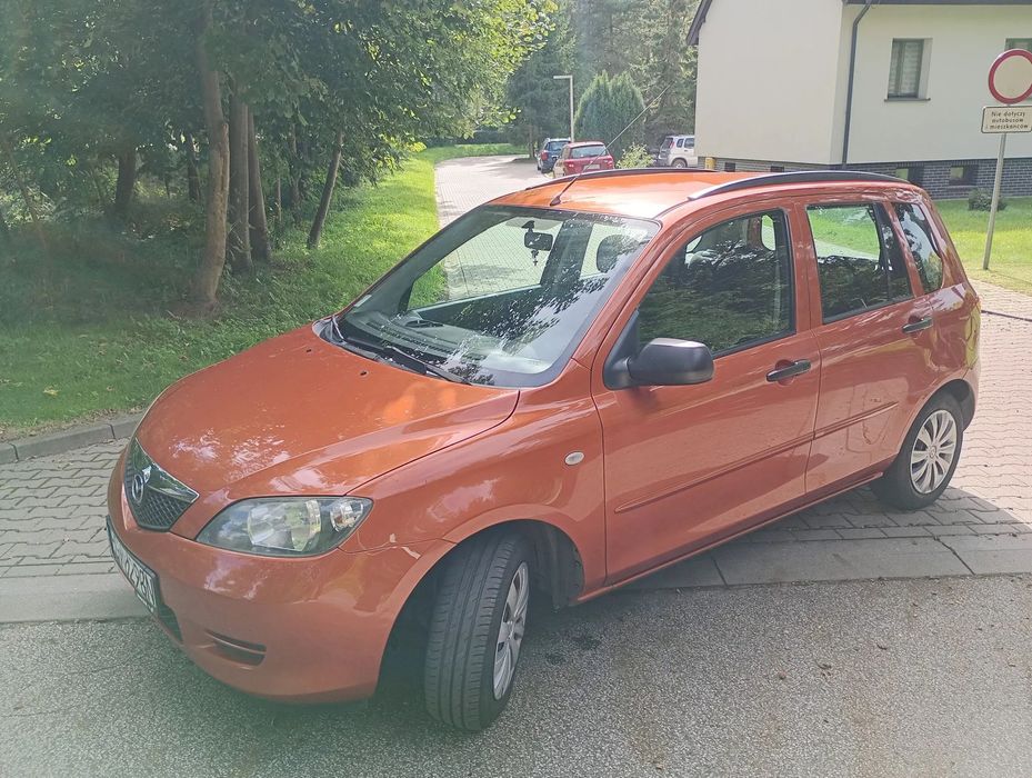 Mazda 2