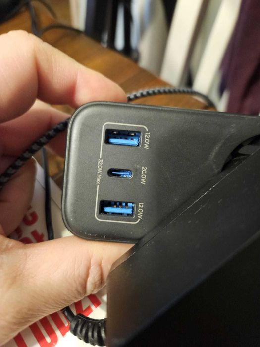 Listwa rozdzielacz Qilive 3 gniazdka+3usb (2a+1c) 20W !