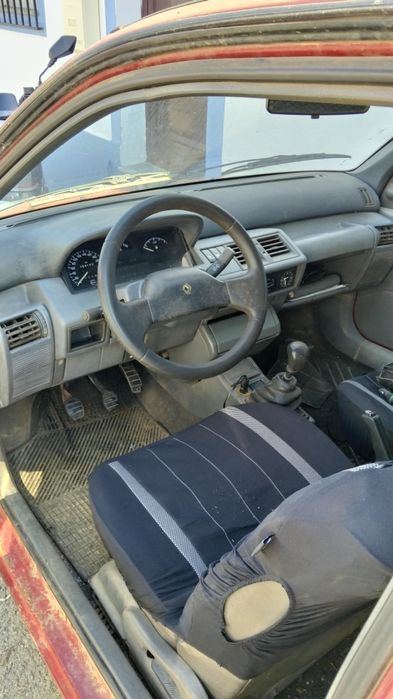RENAULT clio 1.9 d