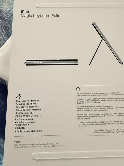 Чохол iPad Magic Keyboard Folio