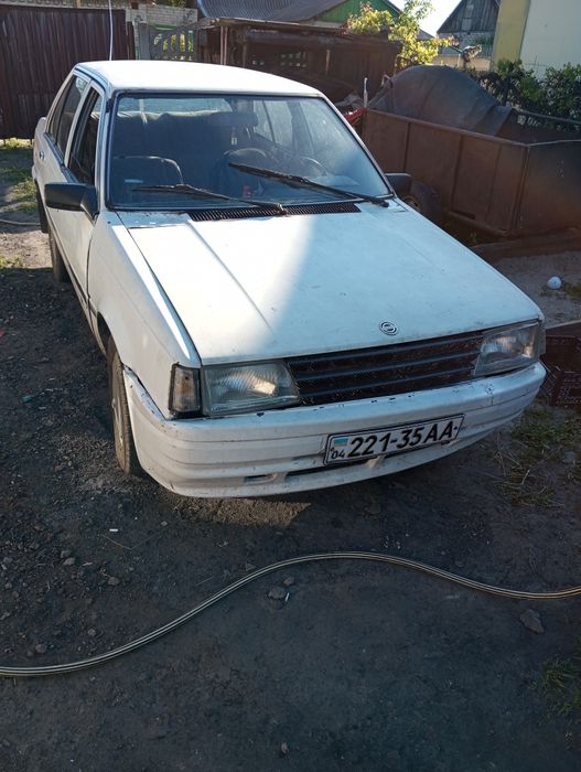 Продам Нисан  сани