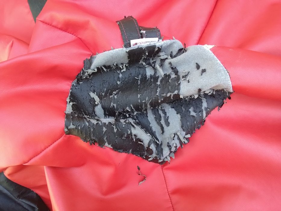 Пуф,на перетяжку,був в користуванні,