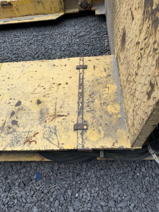 Низькорамник трал голхофер