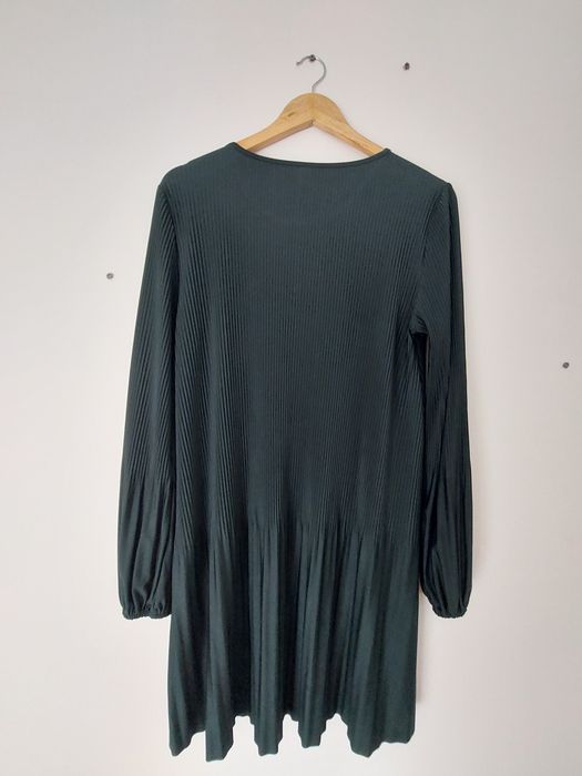 Vestido verde garrafa