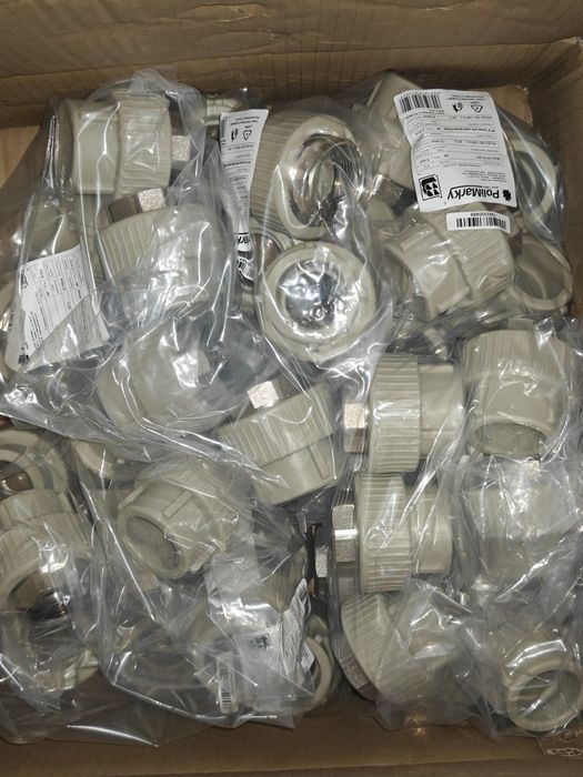 Przejście PP 40mm na 5/4 GW złączka GW - 40 szt