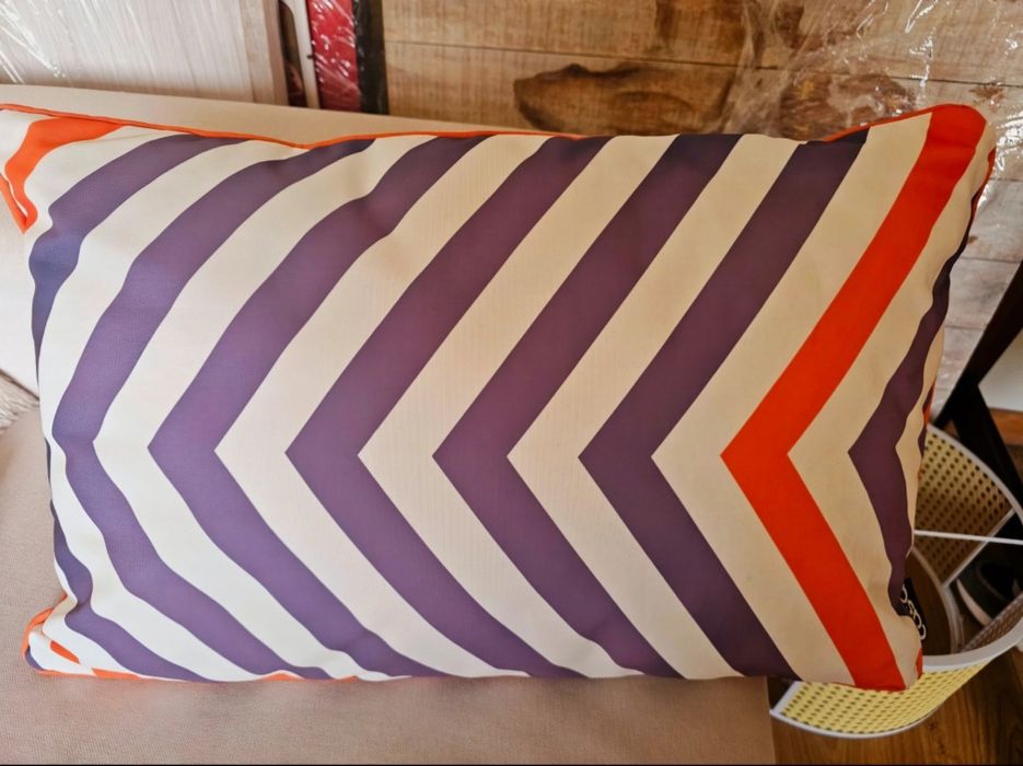 Almofada nova de exterior/interior loja Casa