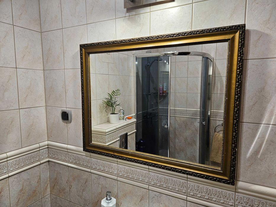 Lustro łazienkowe 85 x 65 Dekoracyjna rama