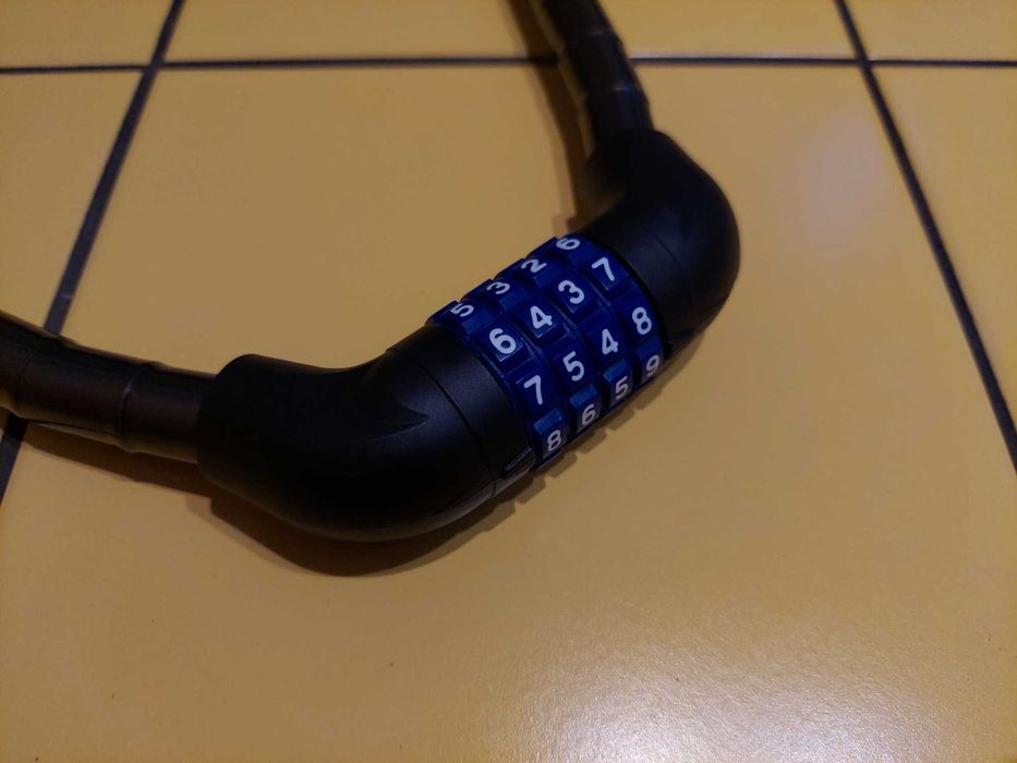 Cadeado com código para bicicletas e afins