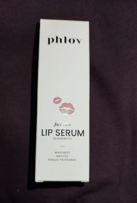 Sprzedam LIP SERUM regenerujące serum-maska do ust Phlov.

LIP SERUM
