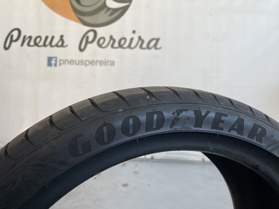 Pneus 225-40r18 Goodyear RFT como novos
