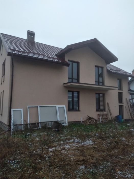 Продам будинок в Рясне руськє 270 к м  цегляний утеплиний газ світло в