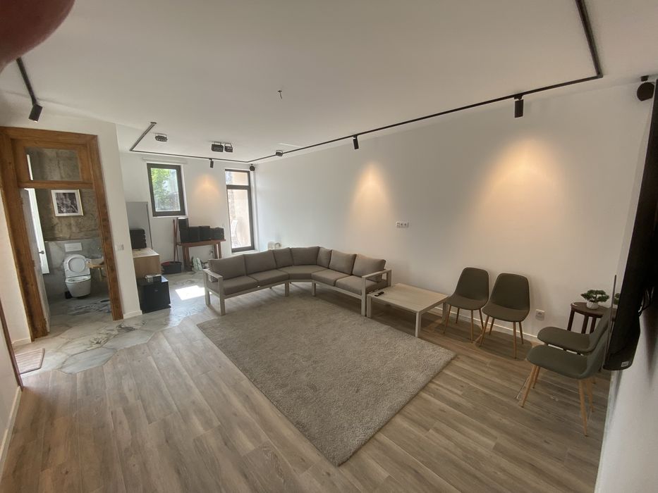 Moradia Luxo 665m² | T6 + Guest House | Piscina | Rendimento 1.400€