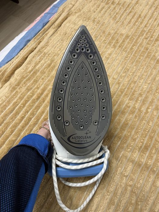 Утюг покрытие керамика модель Тефаль