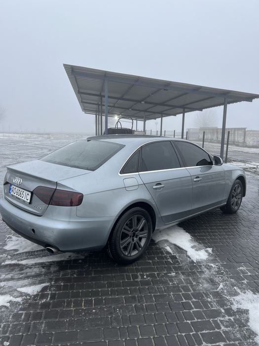 Продам AUDI A4 B8