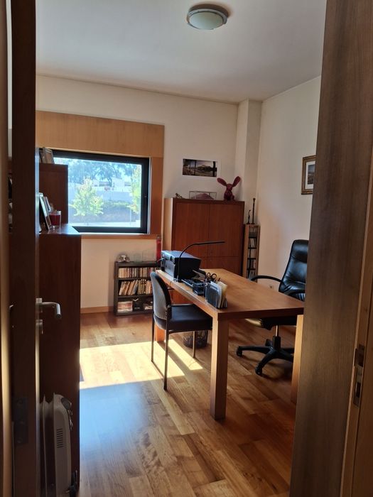 Apartamento T3 com Garagem
