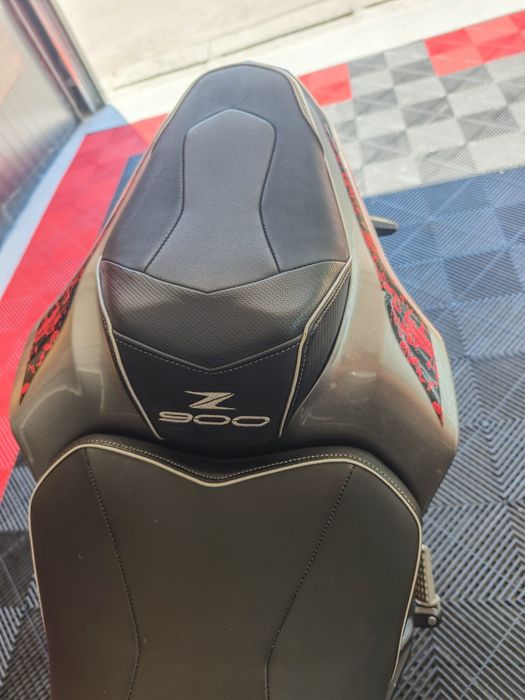 Kawasaki z900 akrapovic