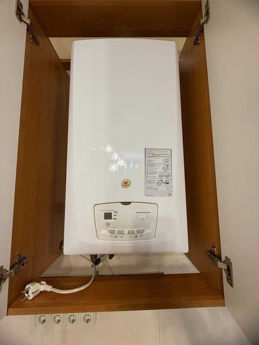 Здається в оренду однокімнатна квартира-студія, район Площі!