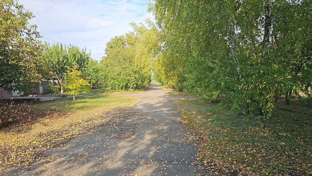 Капітальний будинок поруч з центром міста Баришівка 22 сотки - Є Відео