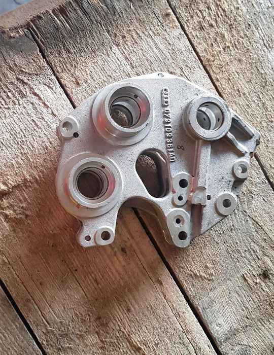 Płyta napędu pompy oleju Audi V8 4.​2 FSI 0​7​9​1​0​9​3​6​1​A​D NOWE