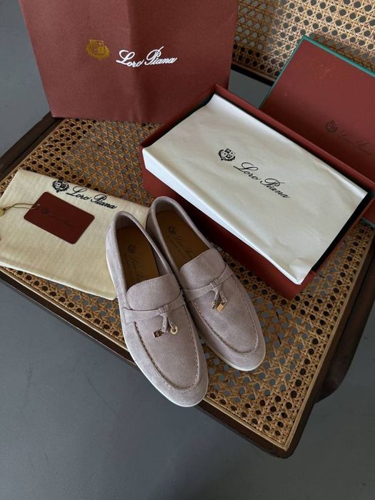 Лофери жіночі Loro Piana, бежеві та чорні, 36-41 розміри