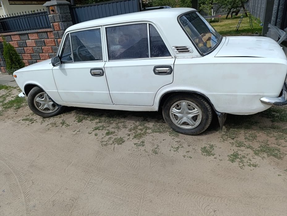 Продам ВАЗ 21011 на повному ходу