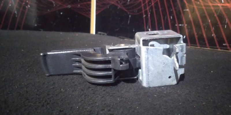 Fecho Da Tampa Do Combustivel Honda Civic Vii Hatchback (Eu, Ep, Ev)