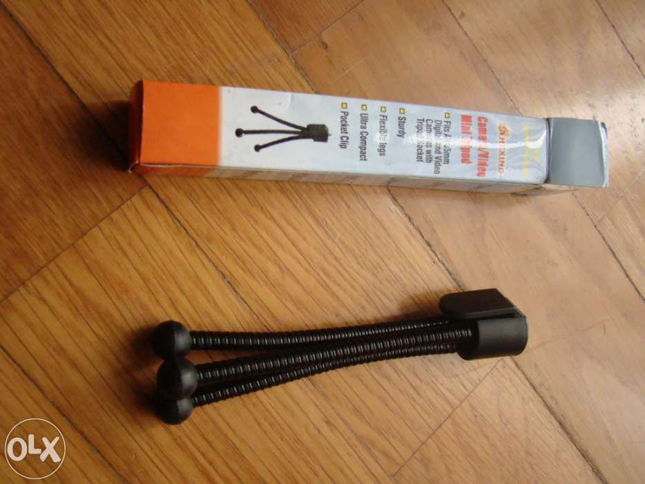 Mini Tripod for Camera64751000397443123