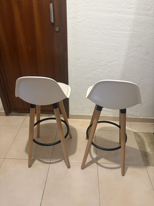 Conjunto de 2 bancos