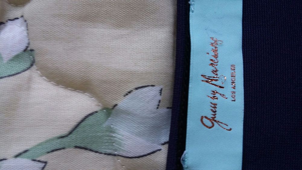 Платье-футляр GUESS