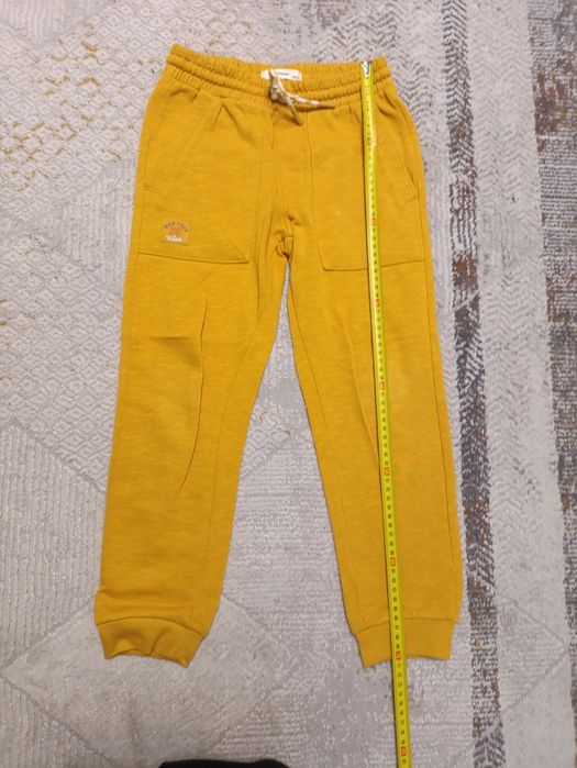 Spodnie dresowe Reserved 128