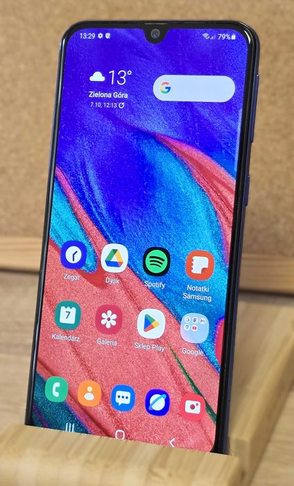 Samsung Galaxy A40  - 4GB/64GB