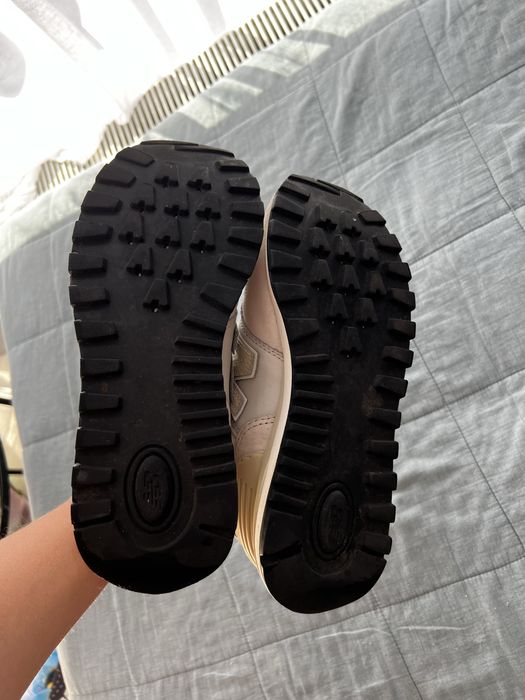 Кросівки NEW BALANCE, стан нових, розмір 36