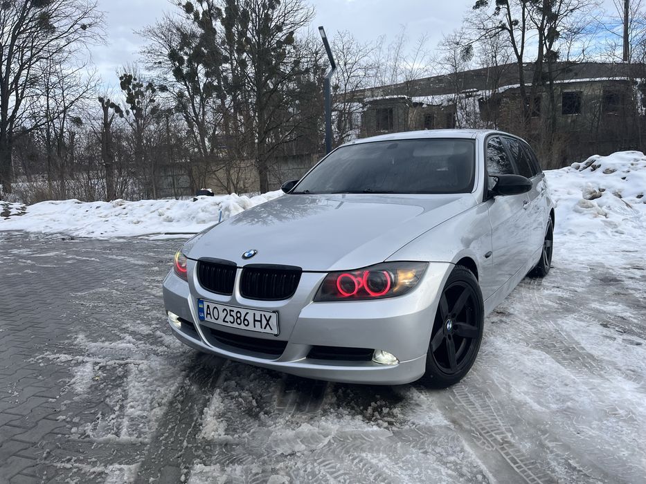 Продам BMW e91 320d