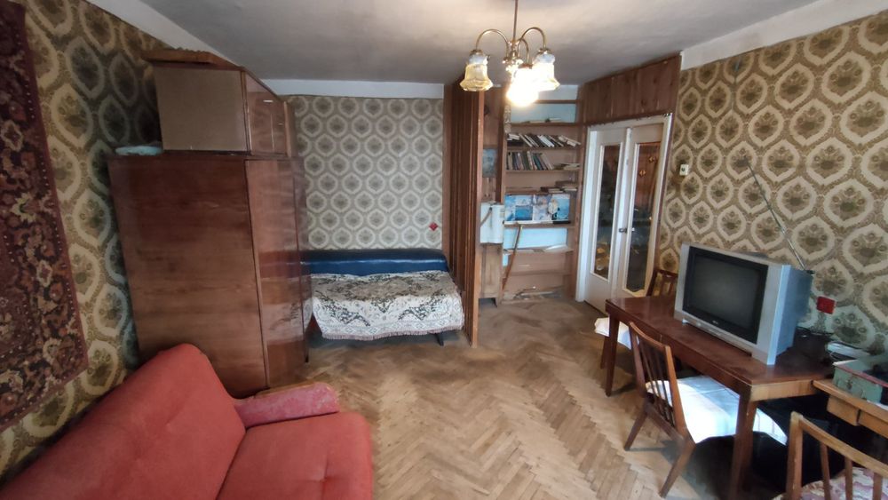 Продається 1 кімнатна квартира вул Короля Данила