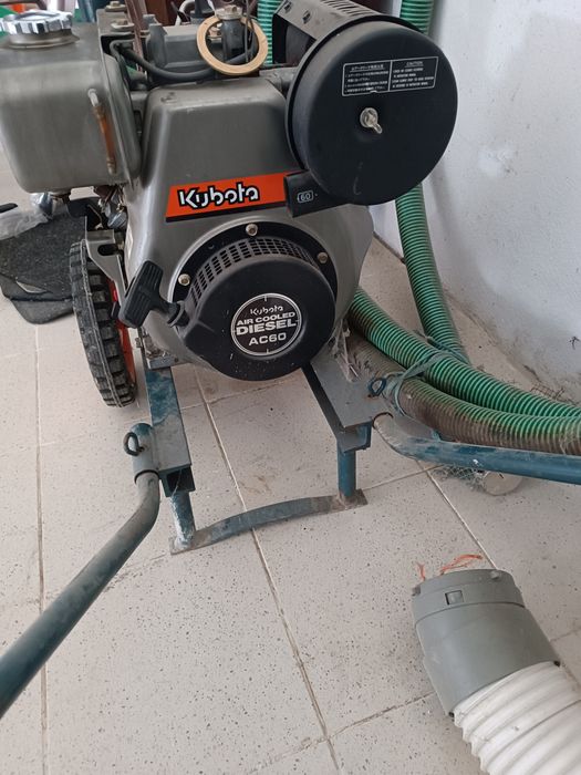 Vendo 1 motor de rega Kubota