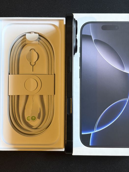 iPhone 16 Pro Black Titanium | 128GB