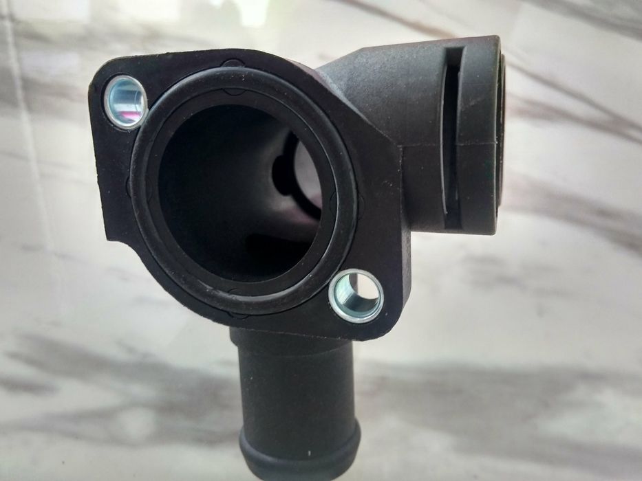 Фланець охлождающей жидкости