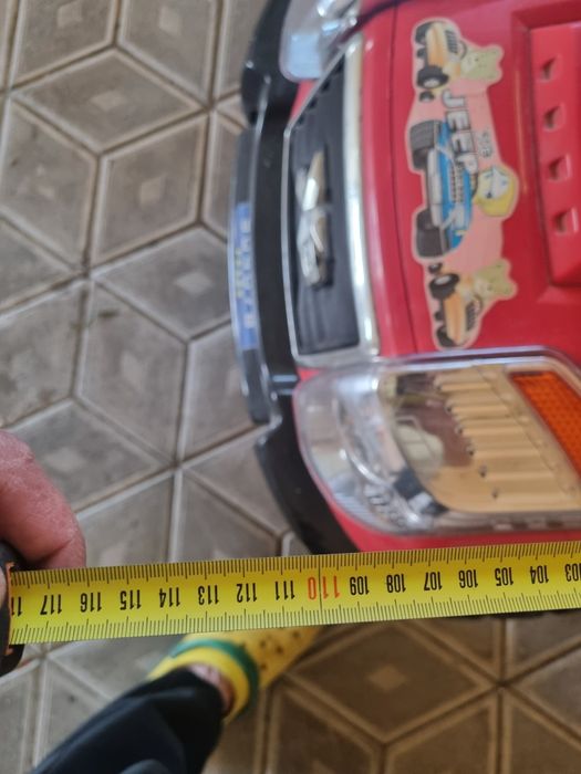 Дитяча машинка електрична