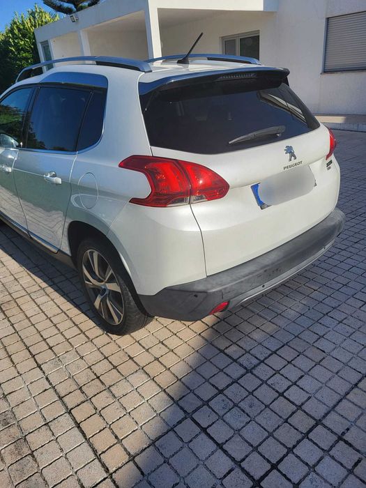 Peugeot 2008 gasóleo 1.6 e-HDi Allure nacional