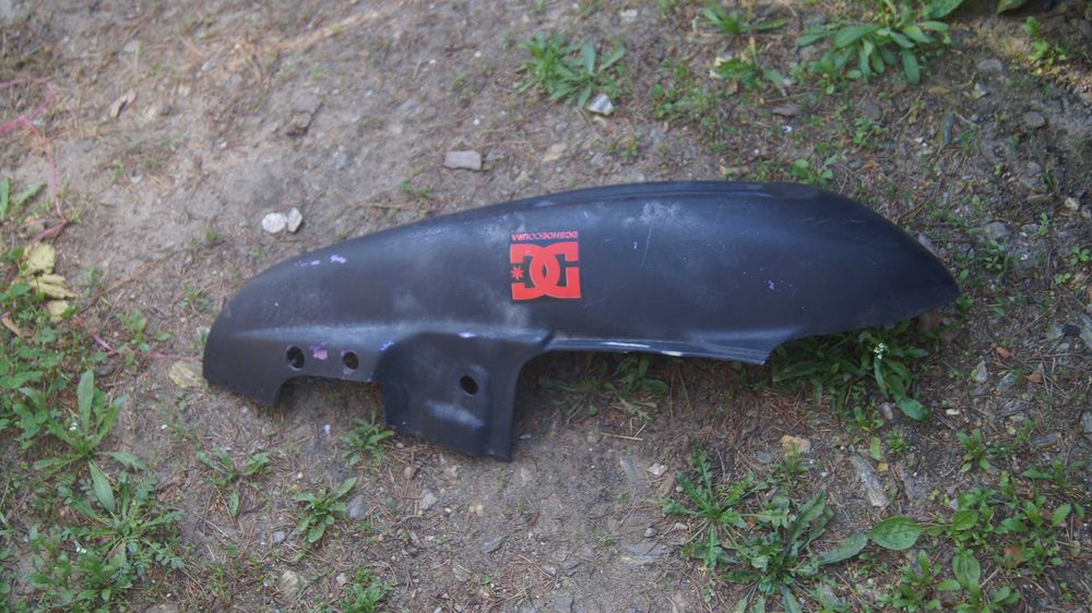 CPI skuter plastik osłona boczna pod siedzenie oryginał