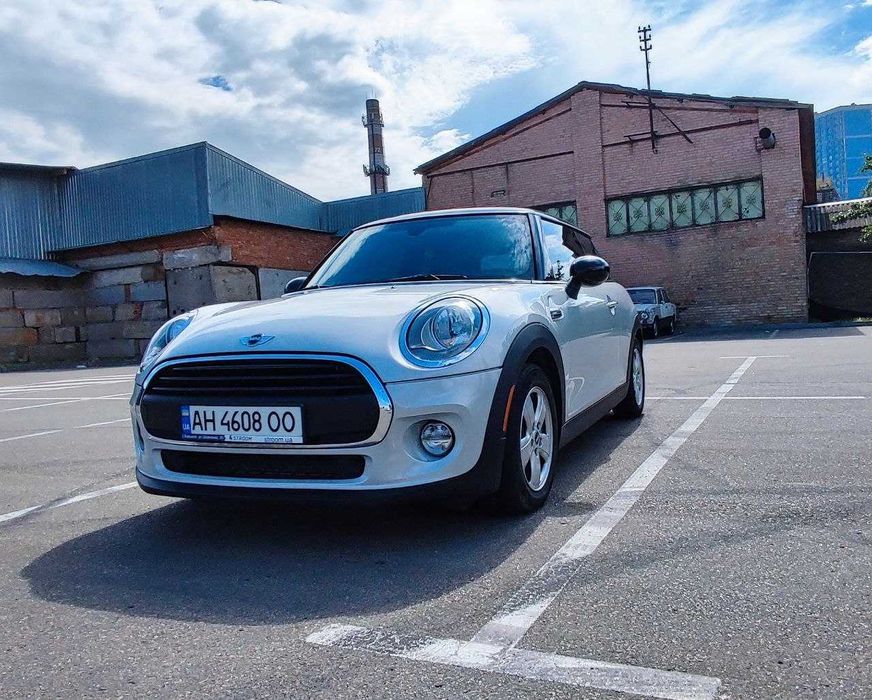 Продам Mini cooper F56 (2015) 49000 пробег