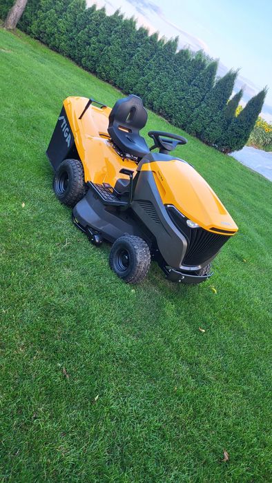 STIGA Estate 798 W – mocny traktorek ogrodowy | 2 cylindry | hydrostat