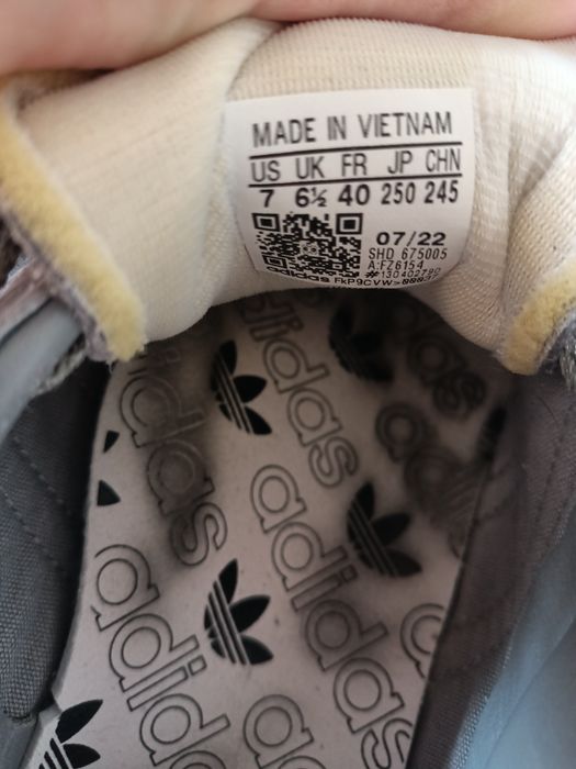 buty Adidas szare 40
