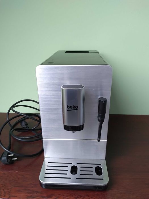 Maszyna do Ekspreso BEKO CEG5311X