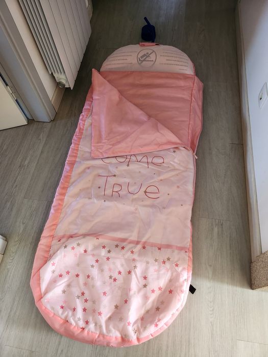Cama de viagem insuflável