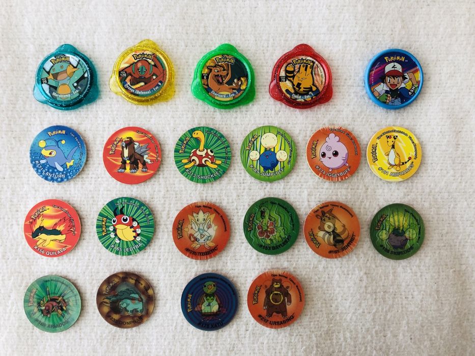 Conjunto de tazos Pokémon