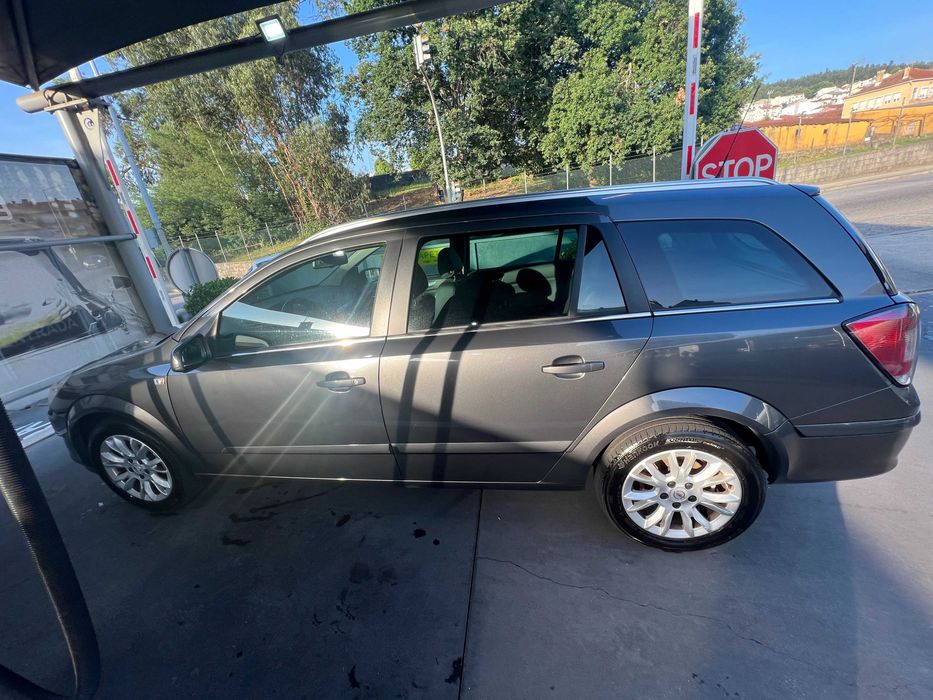 Opel Astra Caravan 1.7 CDTI – Muito estimada – 4.500€ negociável